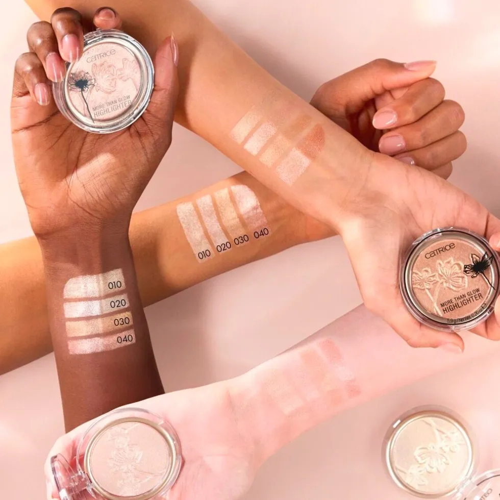 Catrice More Than Glow 40 Absolute Blushin' Bright Highlighter