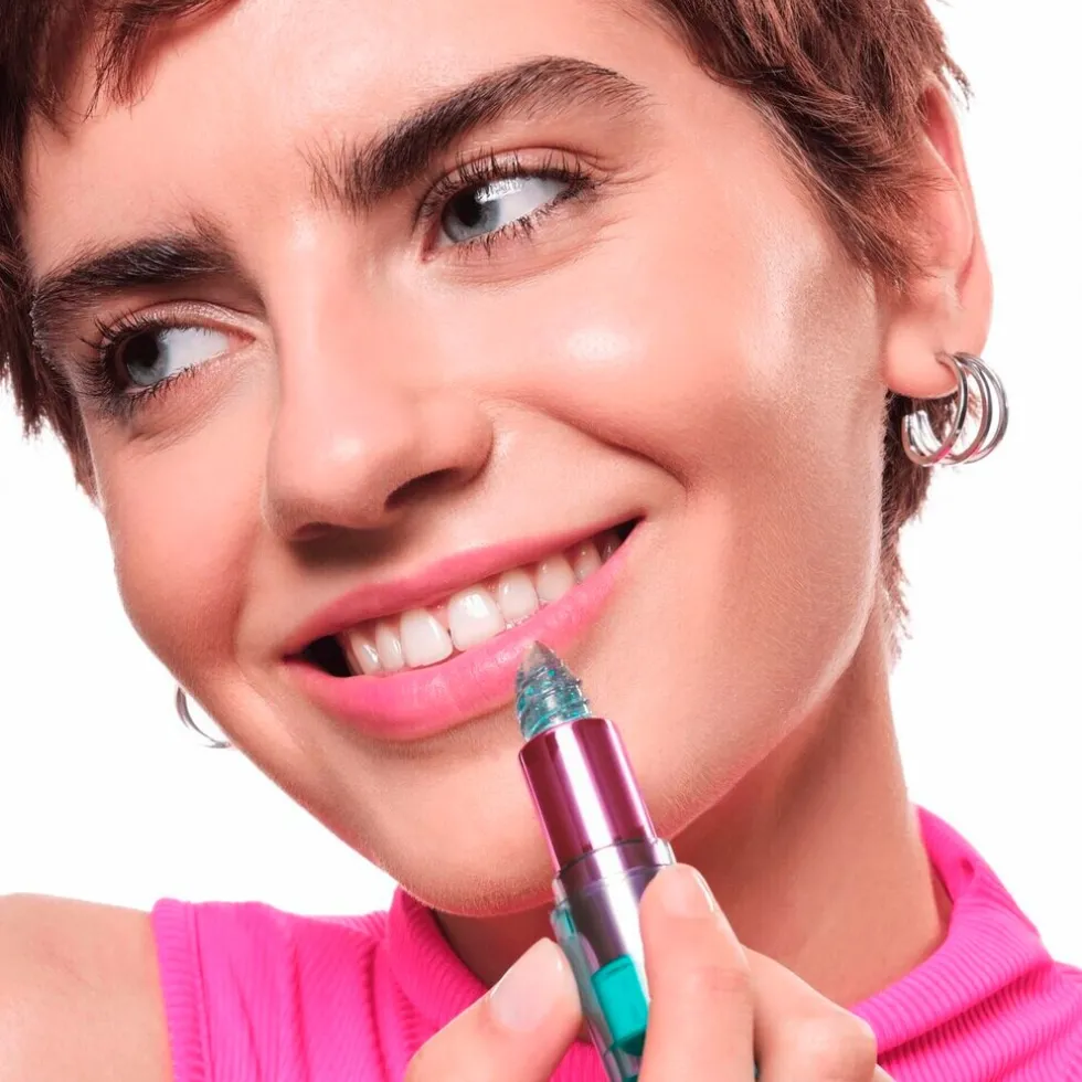 Essence Aqua Jelly Color Changing Lipstick