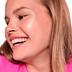 Essence Baby Got Glow 010 Golden Aura Highlight Stick