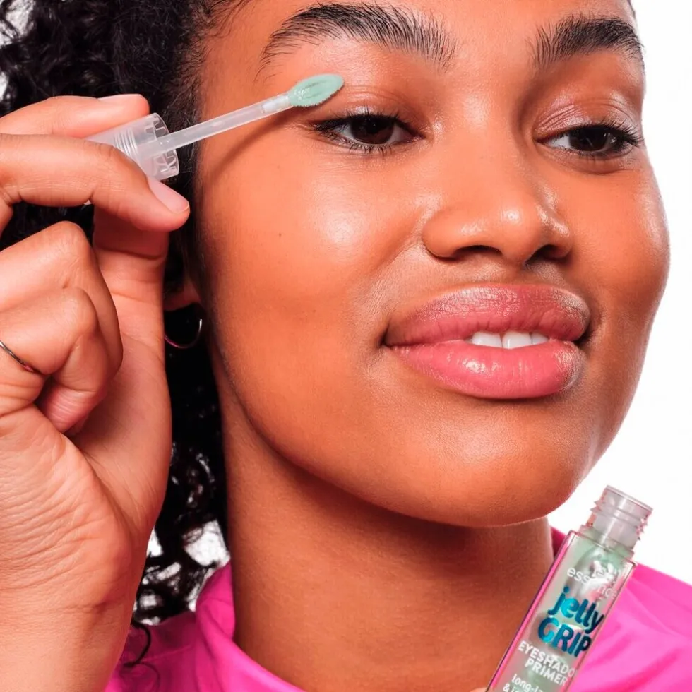 Essence Jelly Grip Eyeshadow Primer
