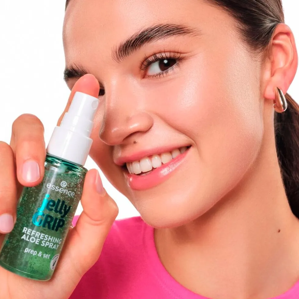 Essence Jelly Grip Refreshing Aloe Spray