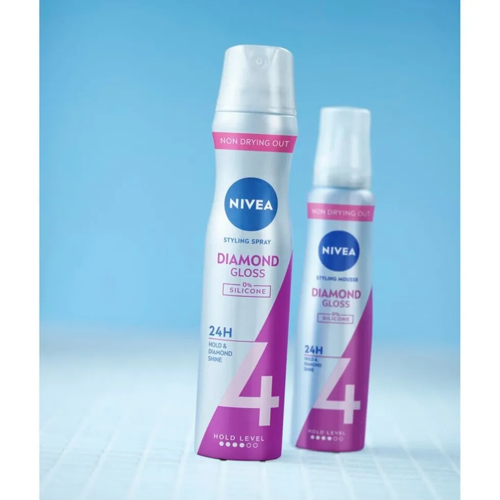 NIVEA Diamond Gloss Care Hold 4 Styling Hairspray