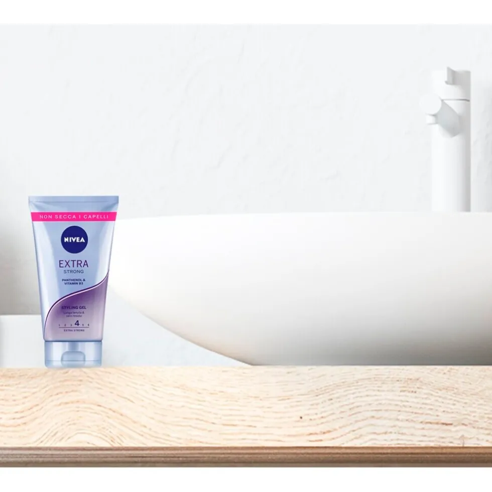 NIVEA Hold 4 Extra Strong Styling Gel